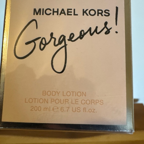 NEW Michael Kors Gorgeous Skin Care Women's Body Lotion 6.7 oz / 200Ml SealedBox - Picture 2 of 4